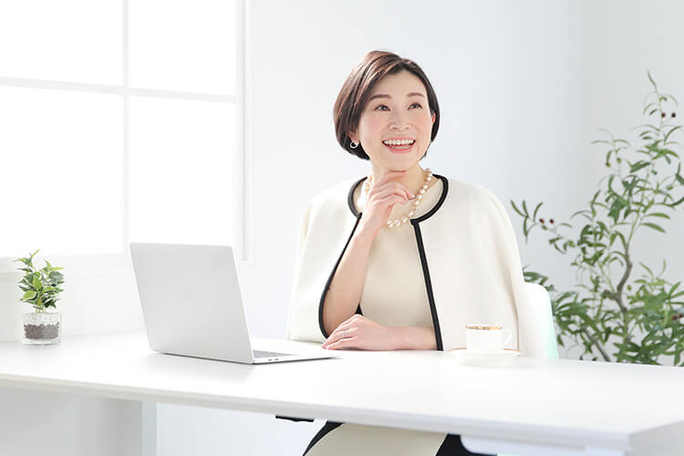 女性起業家向けビジネス写真